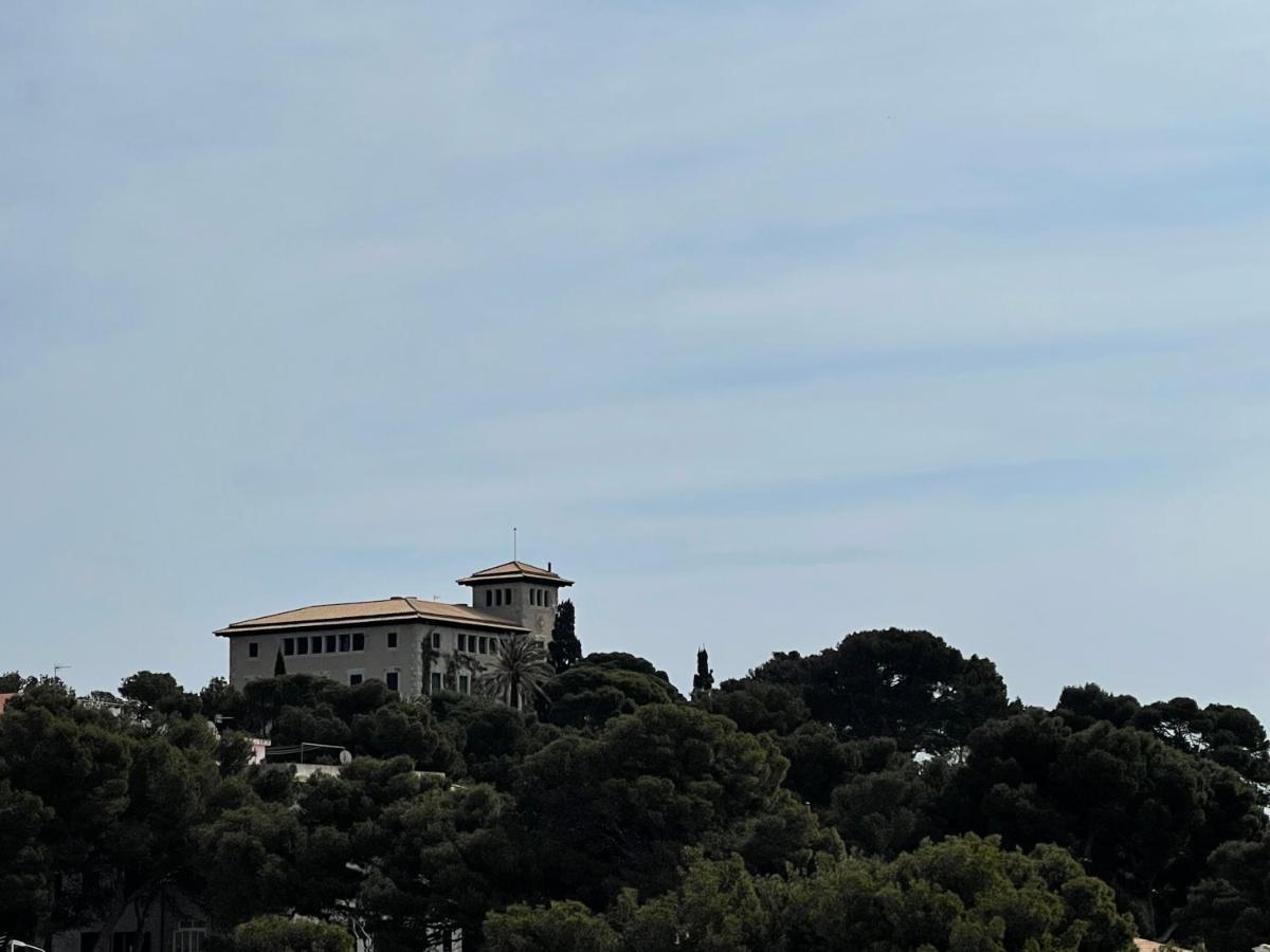 Hostal Can Gallu Cala Ratjada  Exteriör bild